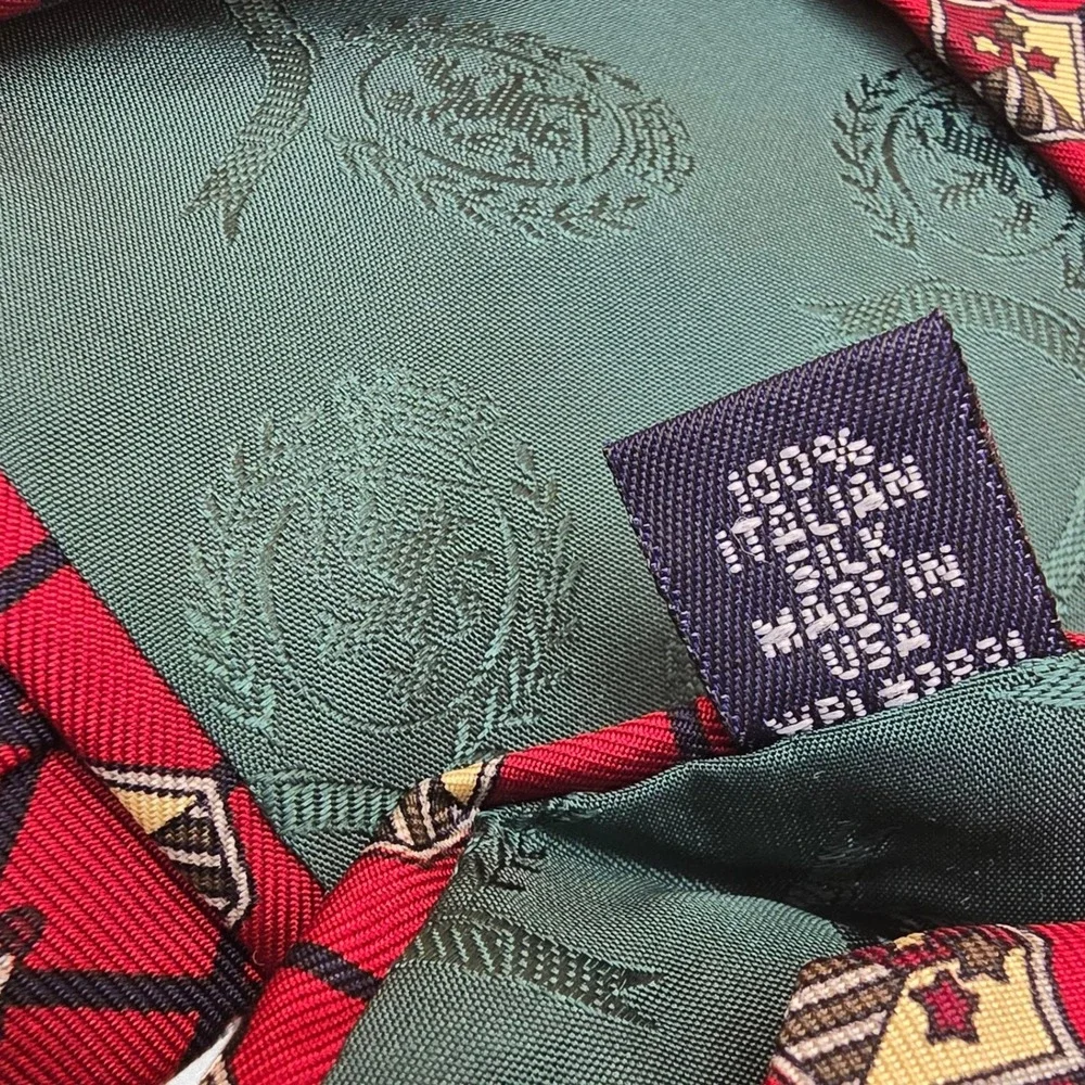 Tommy Hilfiger Mens Red Crest Lattice Silk Necktie‎ Italian Fabric Made in USA